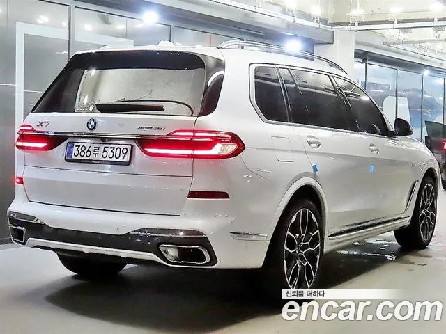 BMW X7 — Фото автомобиля 4