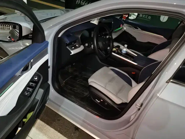 Geely Xingrui — Фото автомобиля 12