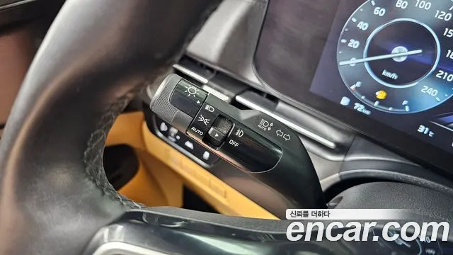 Kia Canival Carnival 4 поколение Бензин 9 мест Prestige — Фото автомобиля 25