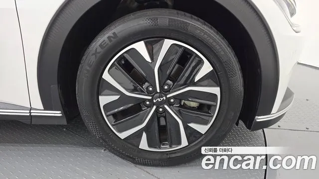 Kia EV6 — Фото автомобиля 21