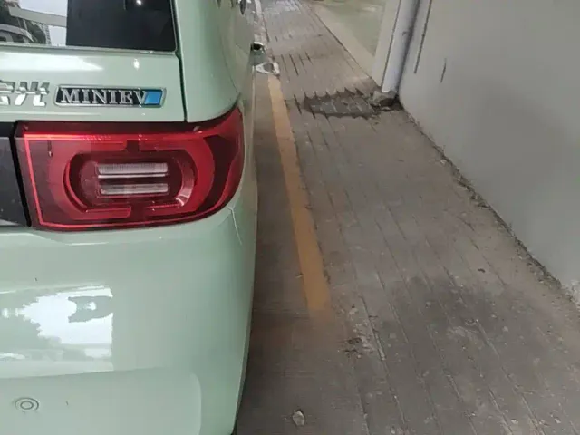Wuling Hongguang Mini EV — Фото автомобиля 7