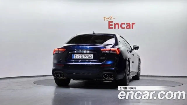 Maserati Ghibli — Фото автомобиля 4