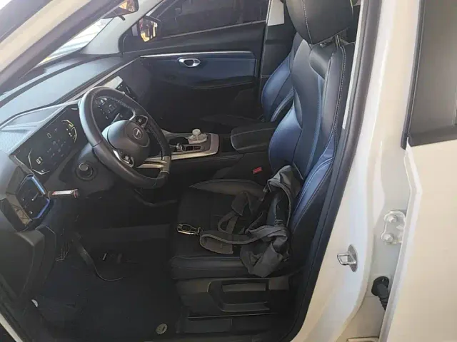 GAC Trumpchi GS3 — Фото автомобиля 14
