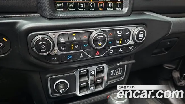 Jeep Wrangler Wrangler (JL) — Фото автомобиля 18