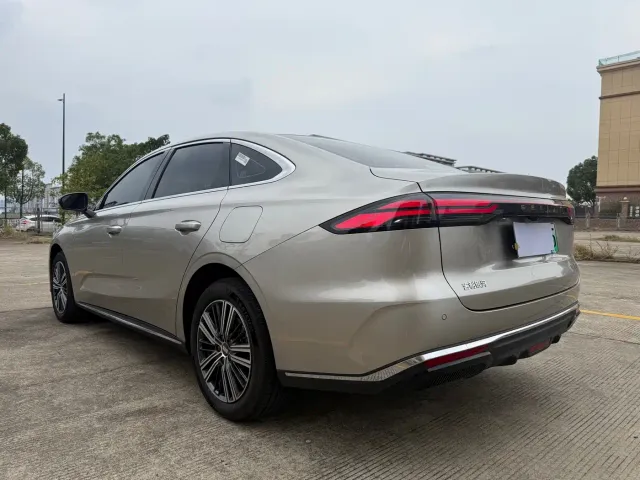 Geely Galaxy Stellar 6 — Фото автомобиля 8