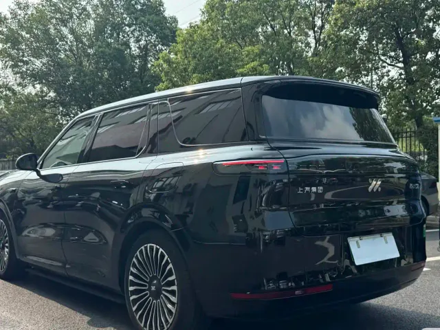 IM Motors LS8 — Фото автомобиля 16