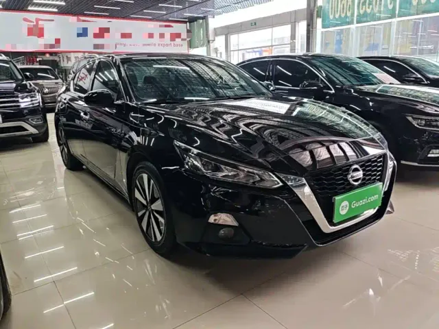 Nissan Teana — Фото автомобиля 3