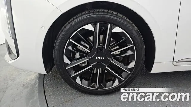 Kia K8 The New K8 2.5 Бензин 2WD — Фото автомобиля 5