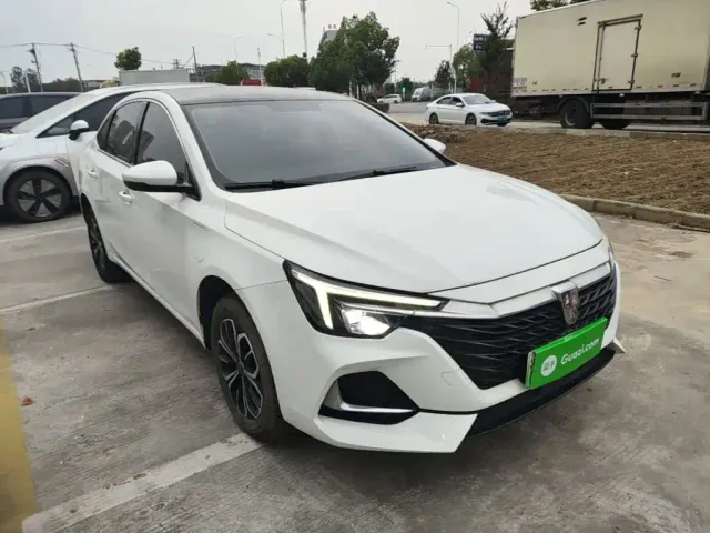 Roewe i6 MAX EV — Фото автомобиля 3