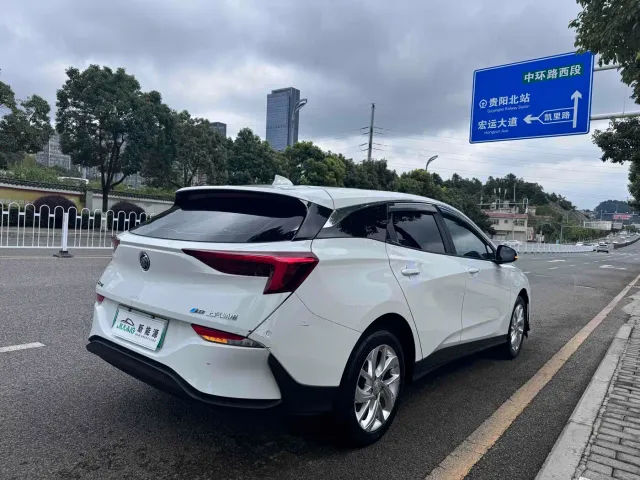 Buick Velite 6 — Фото автомобиля 4
