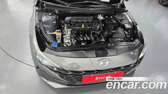 Hyundai Avante CN7 — Фото автомобиля 5