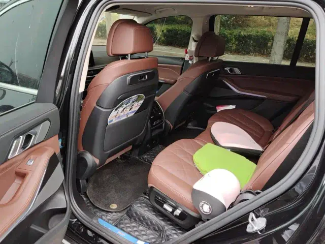 BMW X7 — Фото автомобиля 11