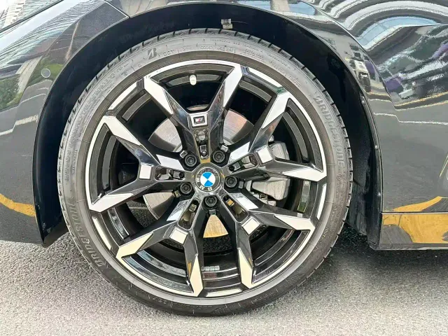BMW BMW 4 Series 2024 430i M Sport Shadow Edition — Фото автомобиля 6