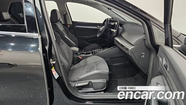 Volkswagen Golf Golf 8 поколение 2.0 TDI Prestige — Фото автомобиля 24