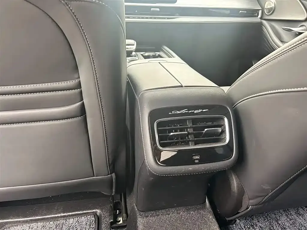 Chery Arrizo 8 2022 1.6T DCT Premium — Фото автомобиля 6