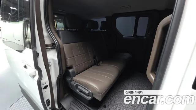 Kia PV5 — Фото автомобиля 18