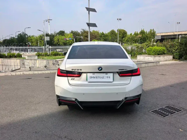 BMW i3 — Фото автомобиля 8
