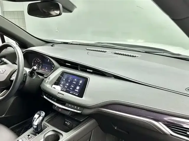 Cadillac XT4 — Фото автомобиля 9