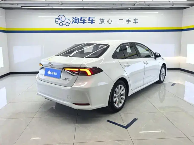 Toyota Corolla — Фото автомобиля 3