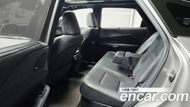 Lexus RX — Фото автомобиля 12