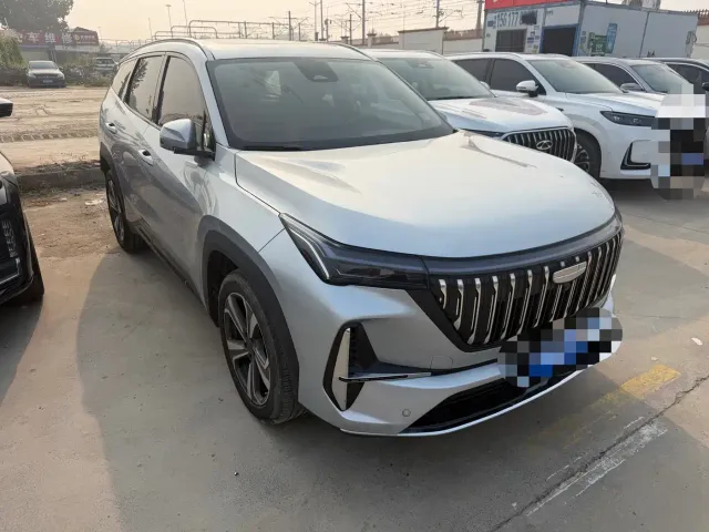 Geely Boyue L — Фото автомобиля 3