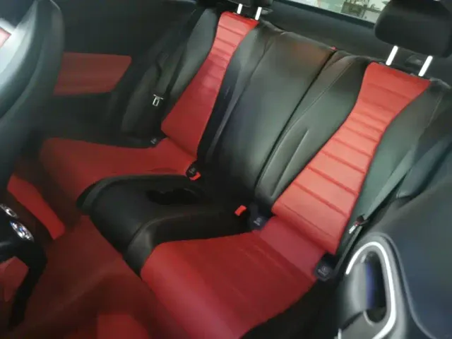 Mercedes-Benz E-Class — Фото автомобиля 16