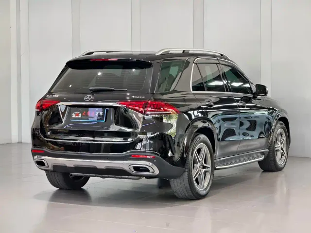 Mercedes-Benz GLE-Class — Фото автомобиля 3
