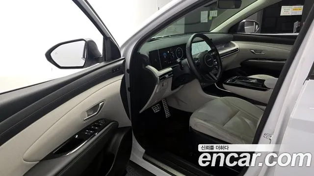 Hyundai Tucson Новый Tucson (NX4) Бензин 1.6 турбо 2WD — Фото автомобиля 10