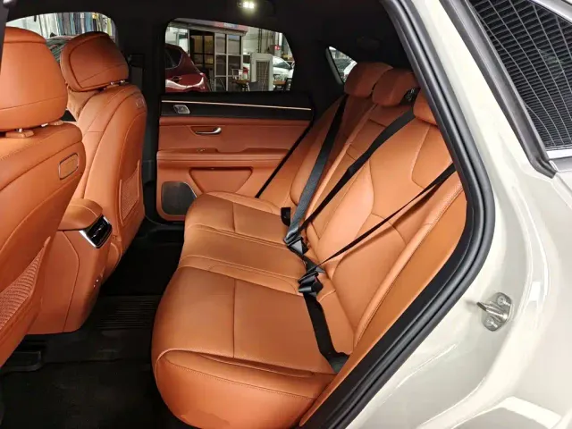 Aito M5 — Фото автомобиля 16
