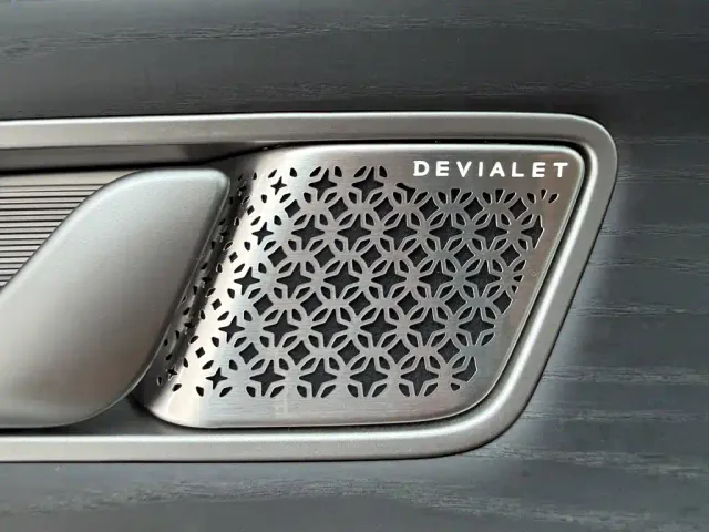 Denza D9 — Фото автомобиля 24