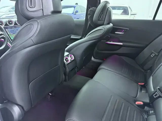 Mercedes-Benz C-Class — Фото автомобиля 11