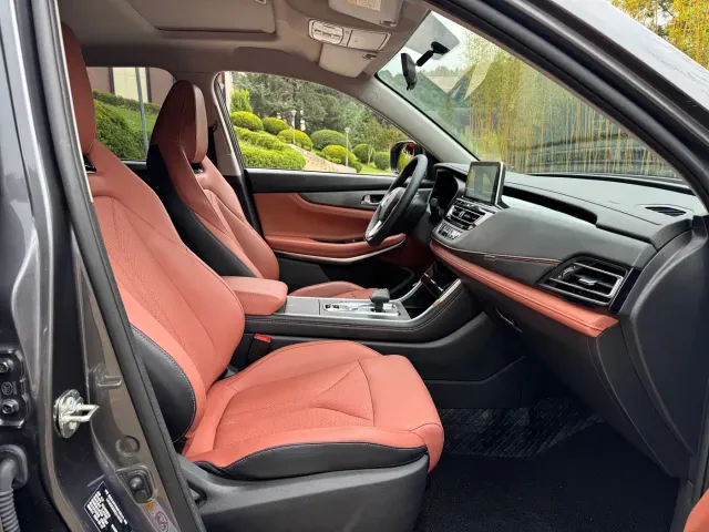 Changan CS75 — Фото автомобиля 14