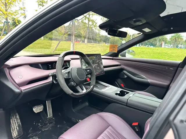 Xiaomi SU7 — Фото автомобиля 4