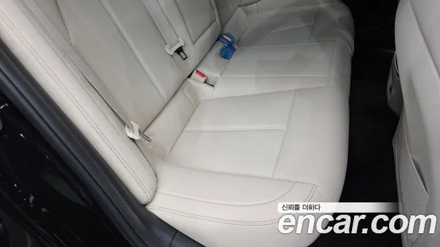 Genesis G70 Новый G70 Бензин 2.5T 4WD — Фото автомобиля 24