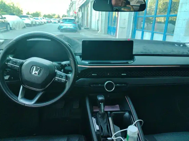 Honda Accord — Фото автомобиля 13