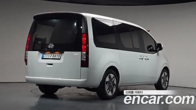 Hyundai Staria Staria Tourer 11 мест — Фото автомобиля 2