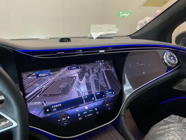 Mercedes-Benz Mercedes-Benz EQS SUV 2025 Model 500 4MATIC — Фото автомобиля 15