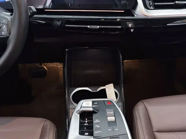 BMW X1 — Фото автомобиля 14