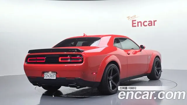 Dodge Challenger — Фото автомобиля 2
