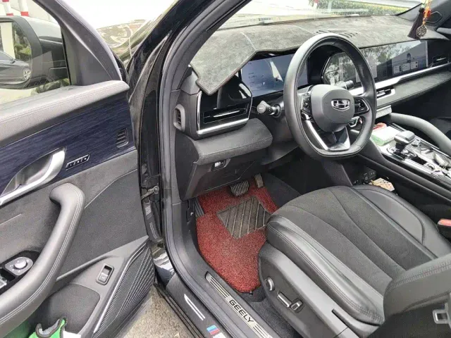 Geely Xingyue L — Фото автомобиля 12