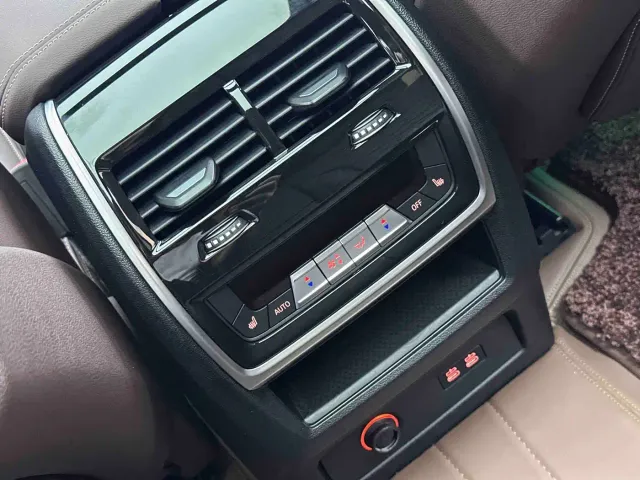 BMW X5 — Фото автомобиля 16