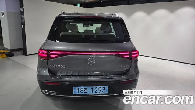 Mercedes-Benz EQB — Фото автомобиля 7