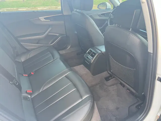 Audi A4L — Фото автомобиля 16