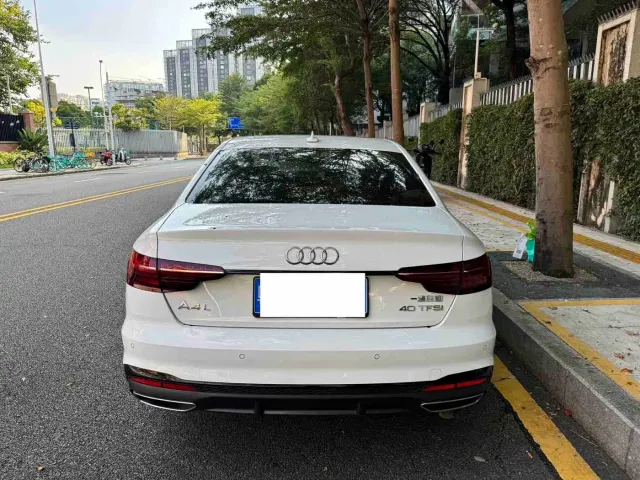 Audi A4L — Фото автомобиля 4