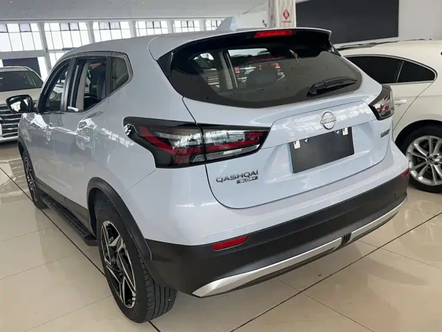 Nissan Qashqai — Фото автомобиля 9