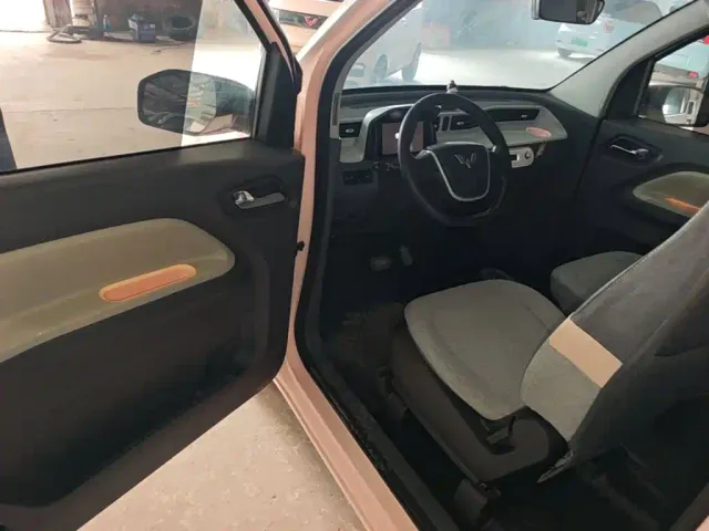 Wuling Hongguang Mini EV — Фото автомобиля 15