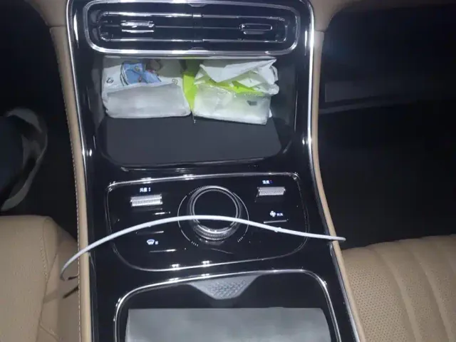 Geely Galaxy Stellar 6 — Фото автомобиля 16