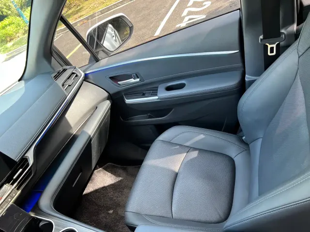 Toyota Sienna — Фото автомобиля 10