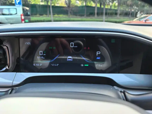 Geely Starry Wish — Фото автомобиля 14