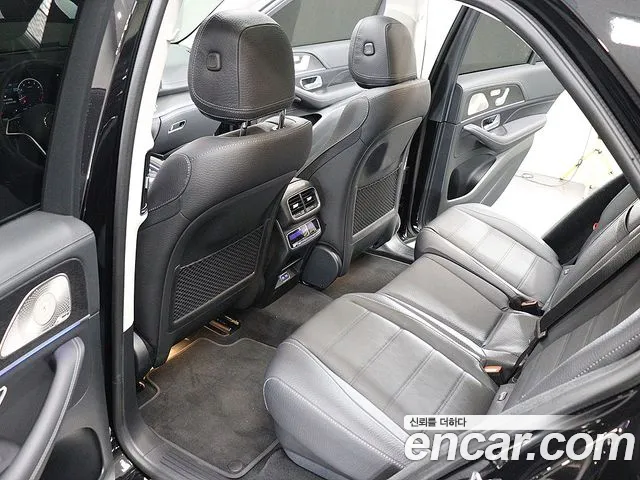 Mercedes-Benz GLE-Class — Фото автомобиля 10